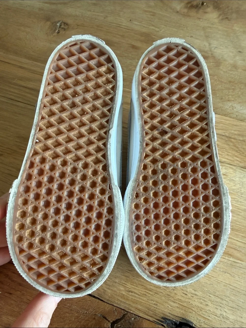 Vans cream canvas